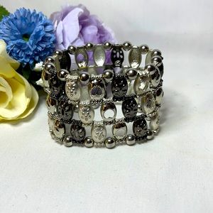 2/$14💖 Stretch silver/black wide bracelet
